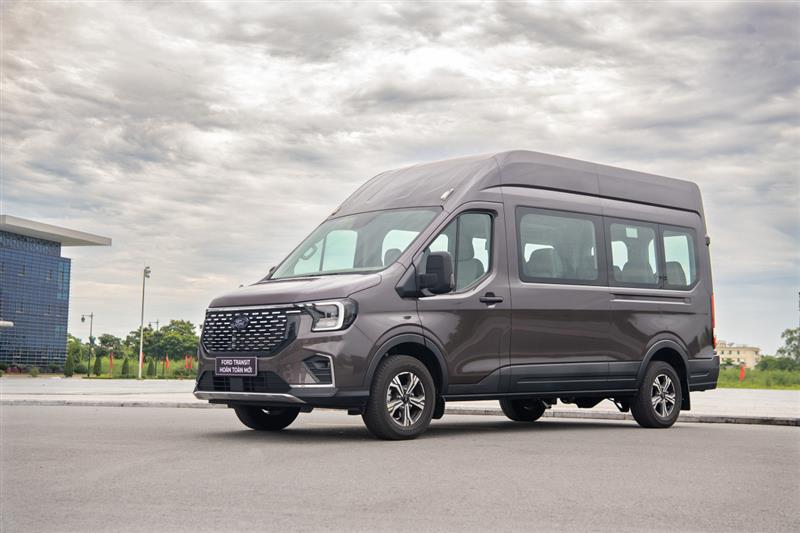 Ford Transit thế hệ mới ra mắt thị trường Việt, giá bán từ 905 triệu đồng